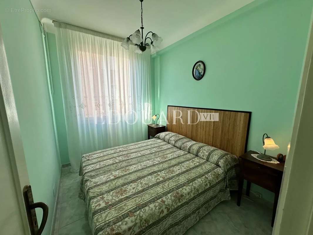 Appartement à ROQUEBRUNE-CAP-MARTIN