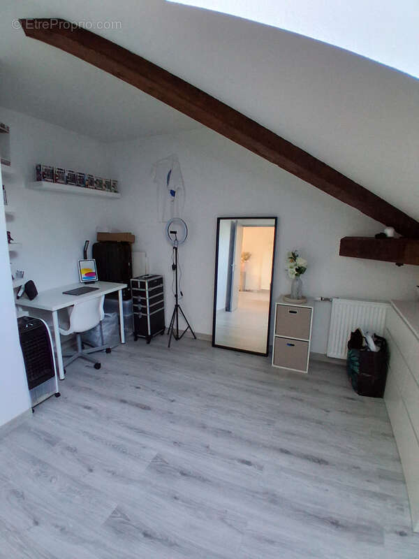 Appartement à CHAUFFAILLES