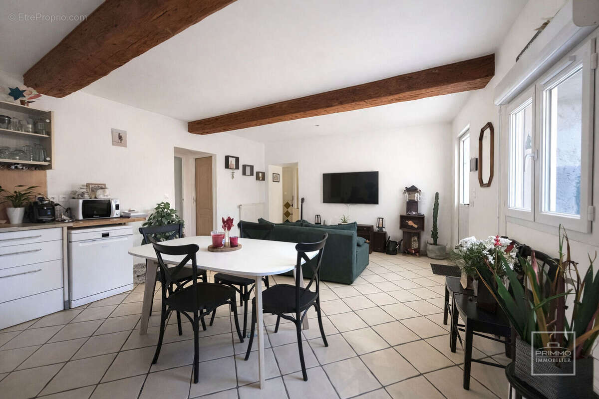 Appartement à CHASSELAY