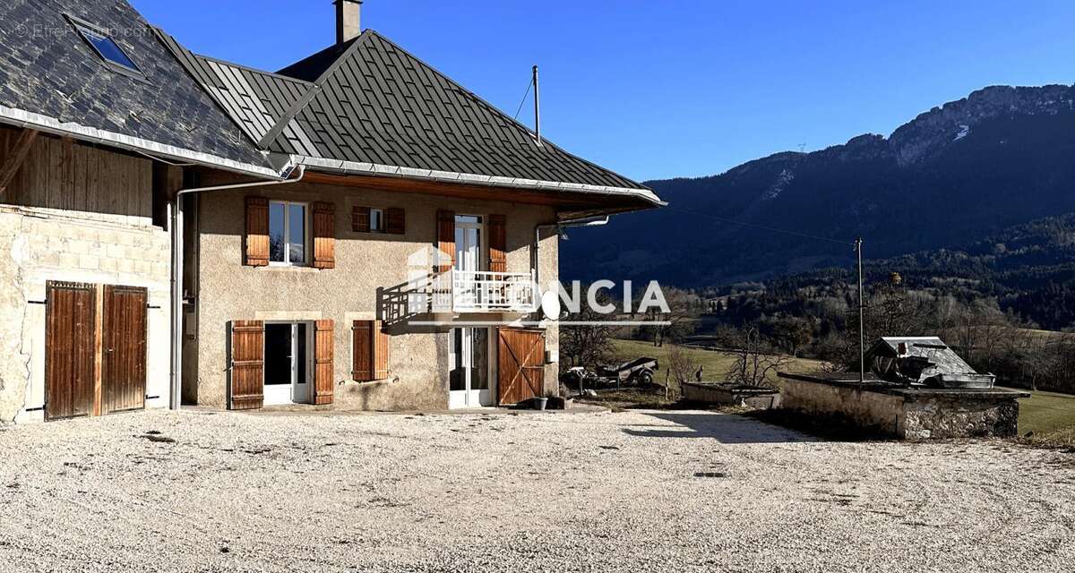 Maison à SEVRIER