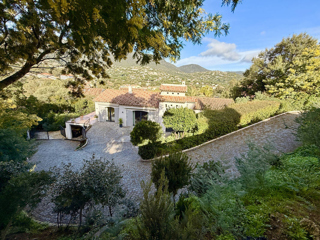 Maison à CAVALAIRE-SUR-MER
