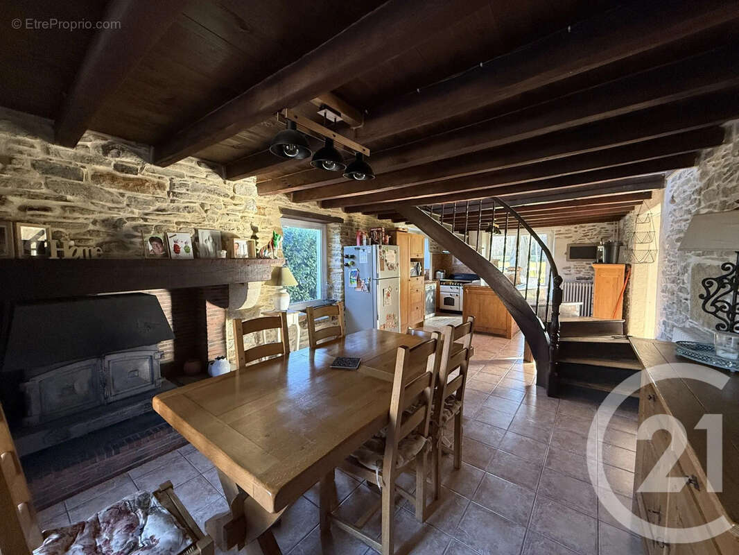 Maison 161 m² à Salies-De-Bearn  - photo 10