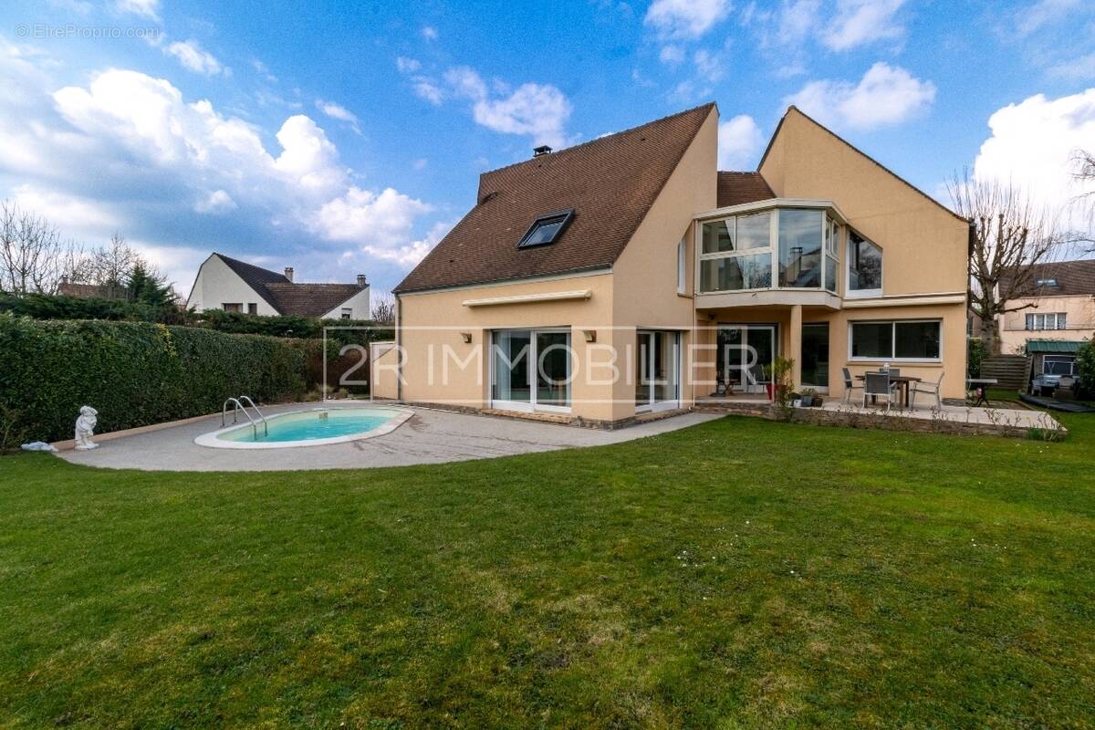 Maison à GUERMANTES