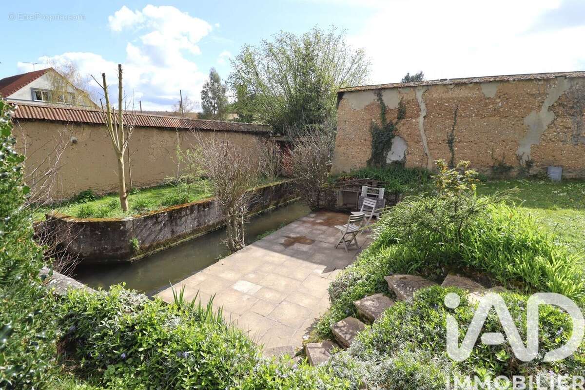 Maison 94 m² à Evreux  - photo 8