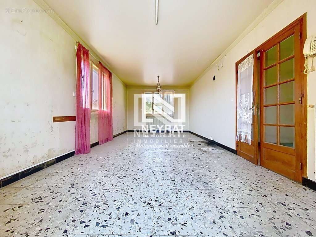 Exclusivite - sassenay - gros potentiel - photo 10