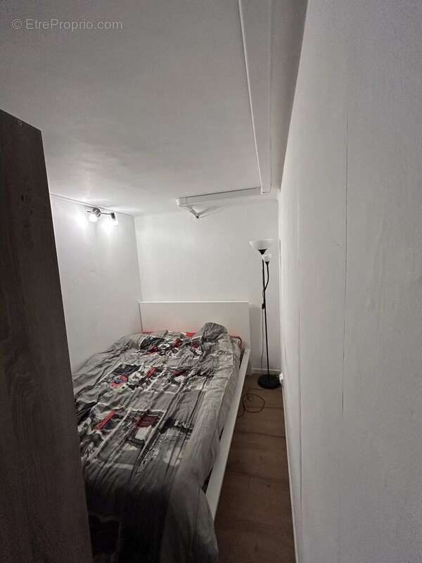 Commerce à SIX-FOURS-LES-PLAGES