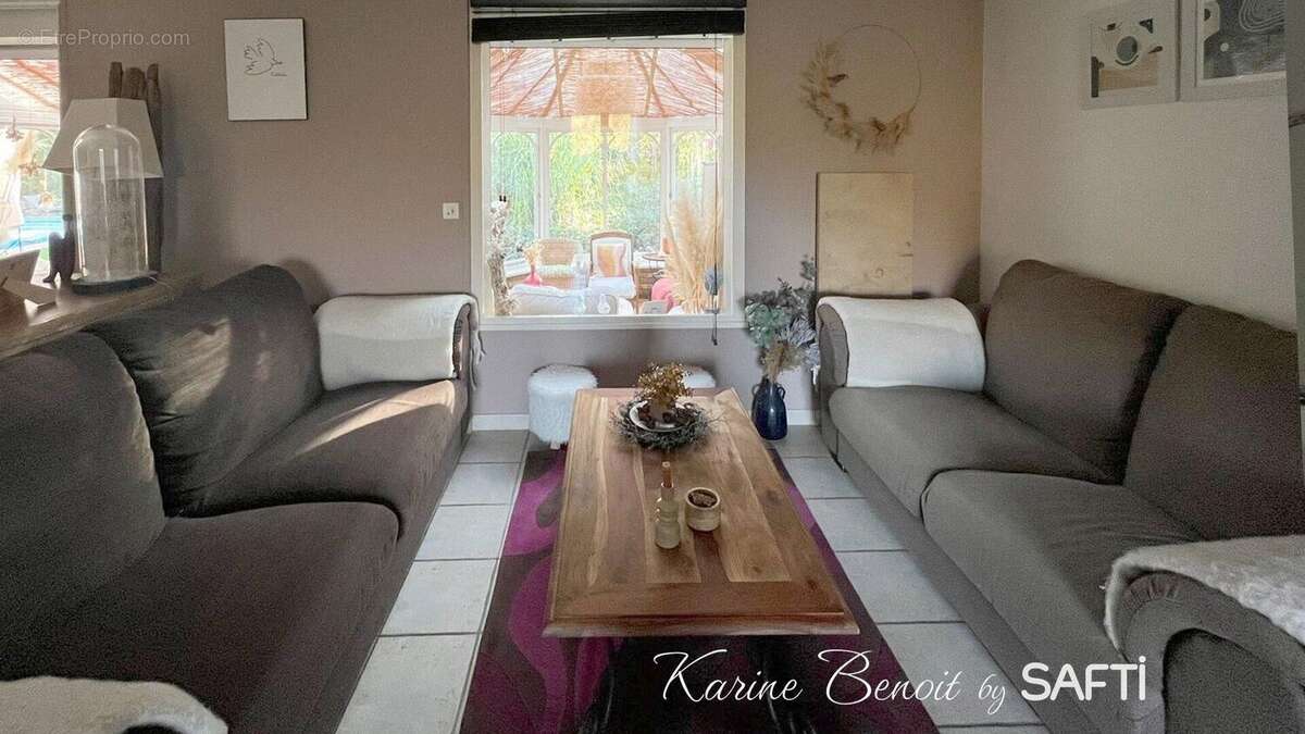 Photo 8 - Maison à LE COUDRAY-MONTCEAUX