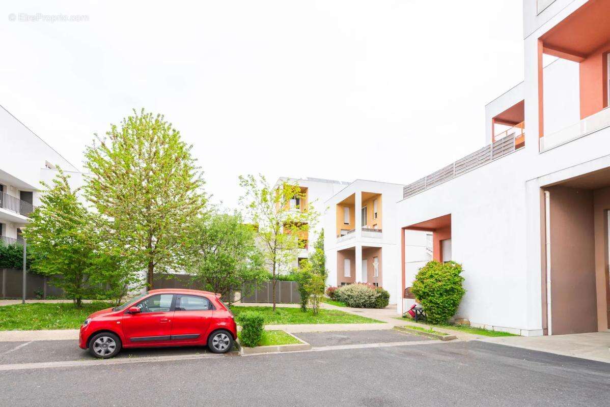Duplex lumineux 4 pièces à Stains avec extérieurs - photo 16