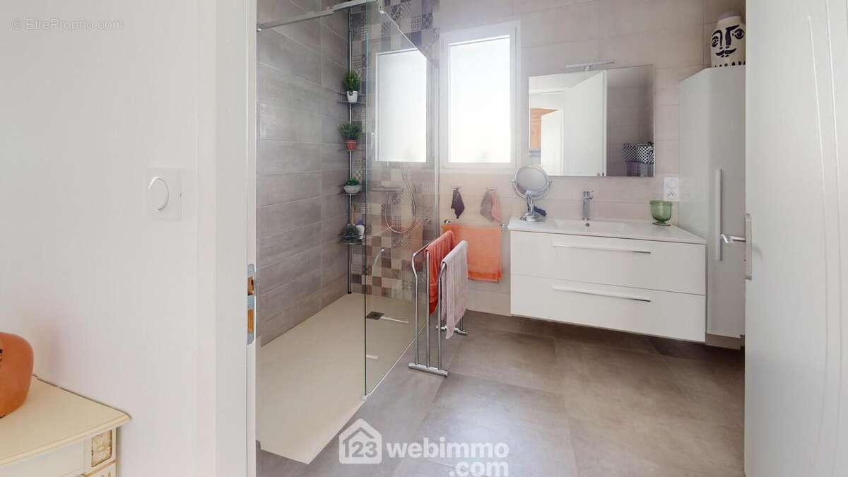 Maison à SAINT-VINCENT-SUR-JARD