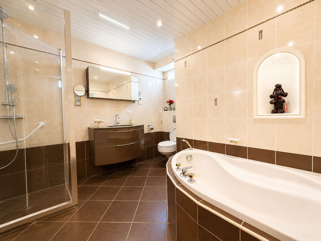 Appartement à ROQUEBRUNE-CAP-MARTIN