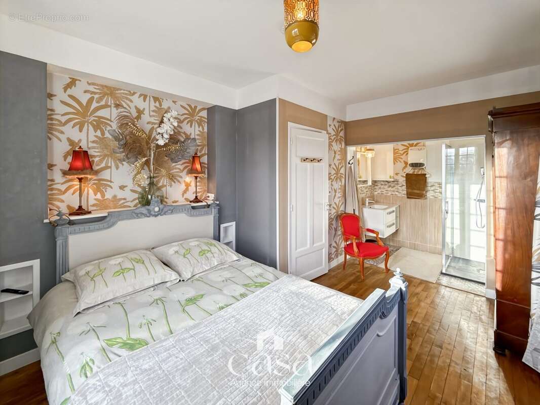 Maison à LA LANDE-DE-LOUGE