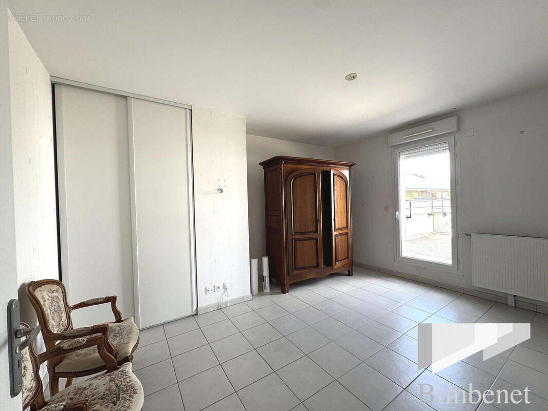 Appartement à SAINT-JEAN-DE-LA-RUELLE