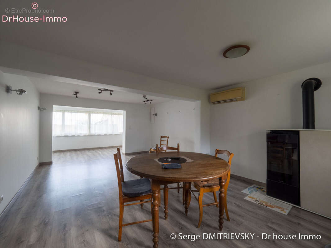 Maison à SAINT-JULIEN-BEYCHEVELLE