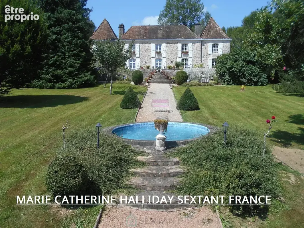 Niche en hauteur magnifique chateau sur 7700 m2 avec sa source - photo 2