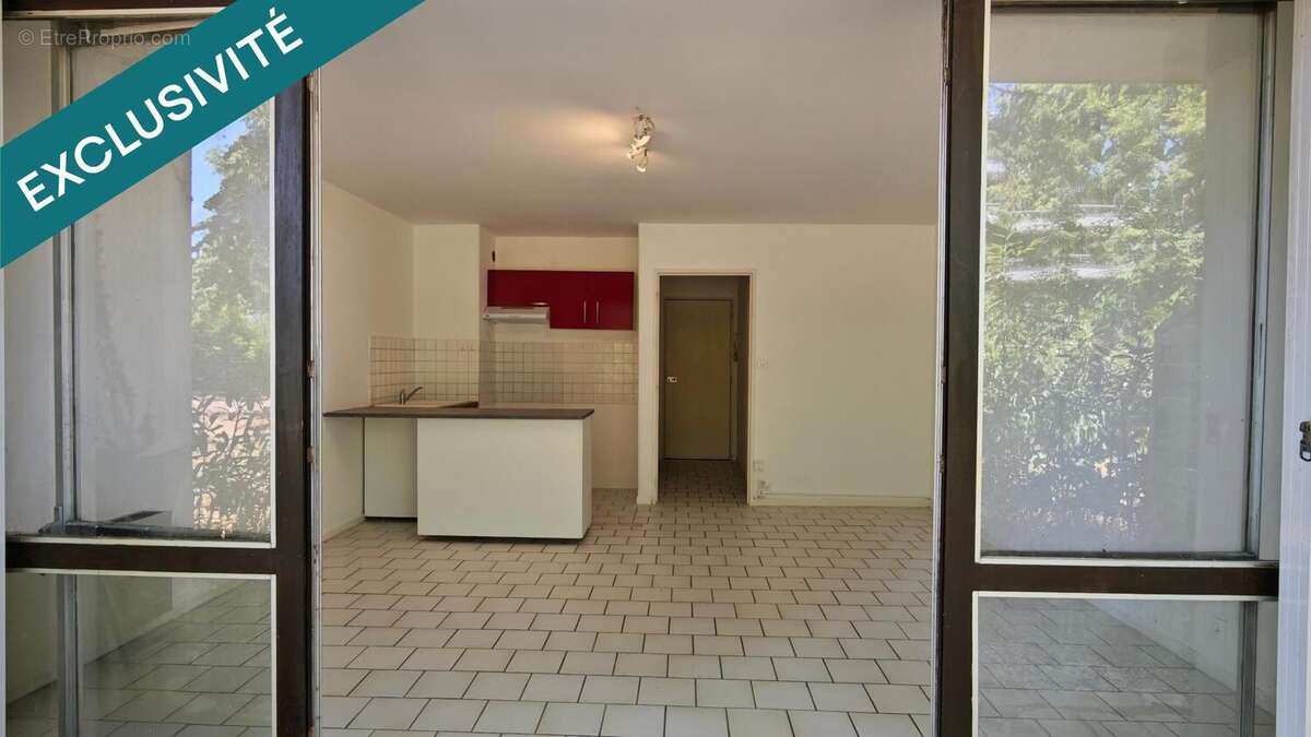 Appartement 30 m² à Sens  - photo 4