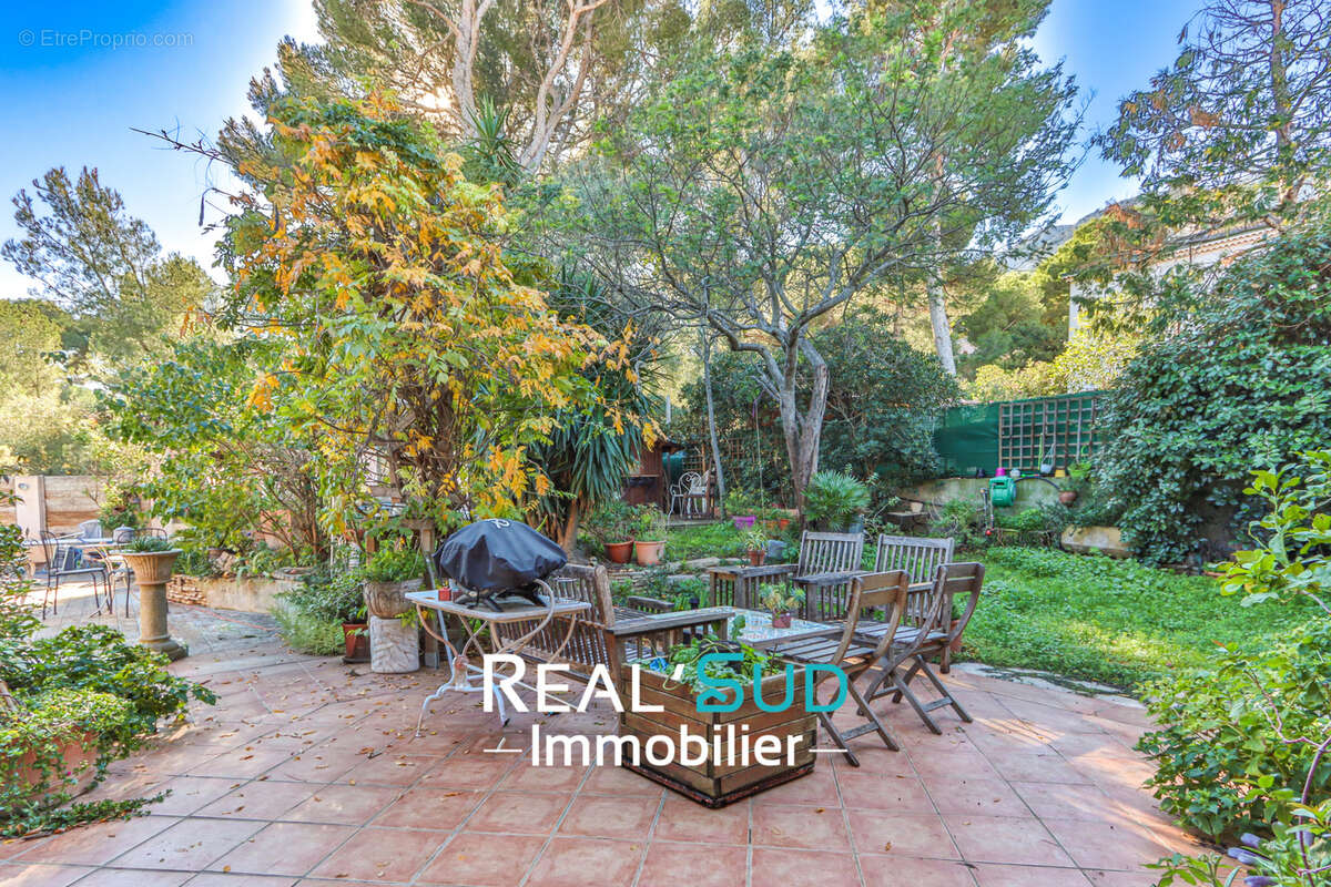 Maison à MARSEILLE-9E