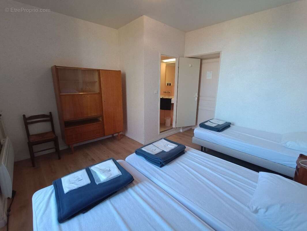 Grande maison avec garage - Salles-Curan - photo 16