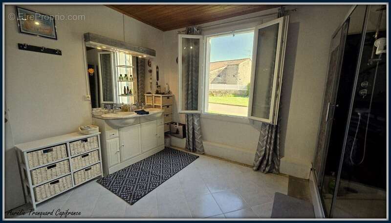 Maison à vendre 6 pièces proche de AULNAY (17), vie PLAIN PIED avec DEPENDANCE environ 100m² - photo 20