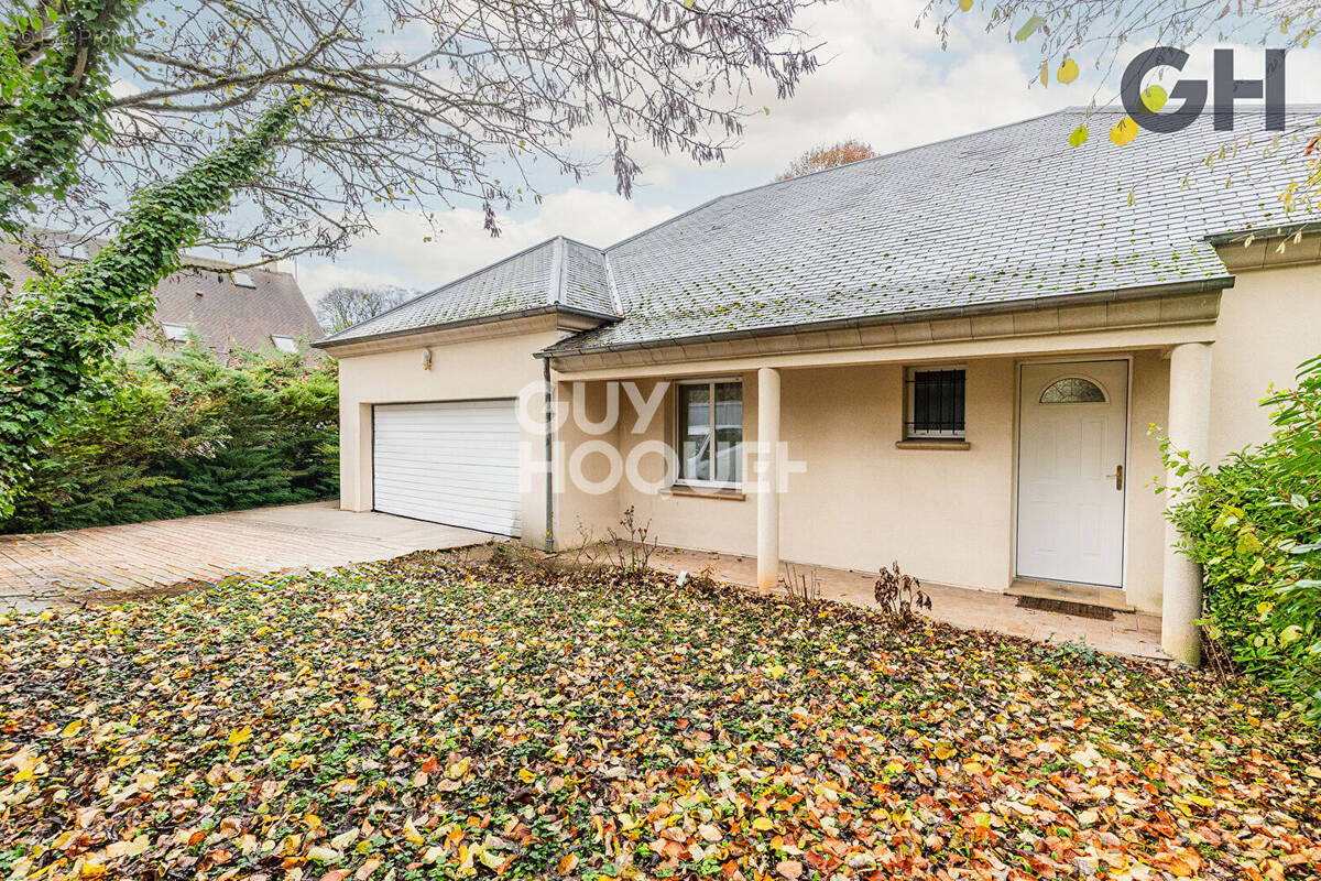 Maison à SOISY-SUR-SEINE