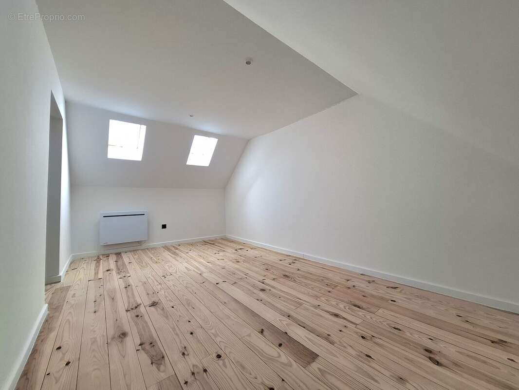 Maison 159 m² à Courgains  - photo 8