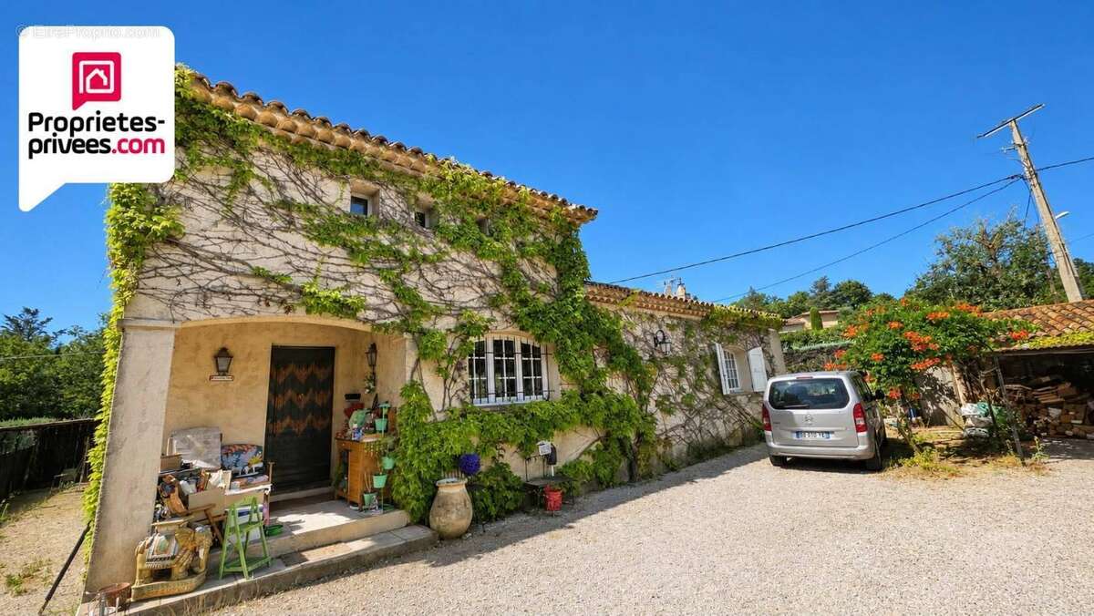 Maison à SAINT-CEZAIRE-SUR-SIAGNE