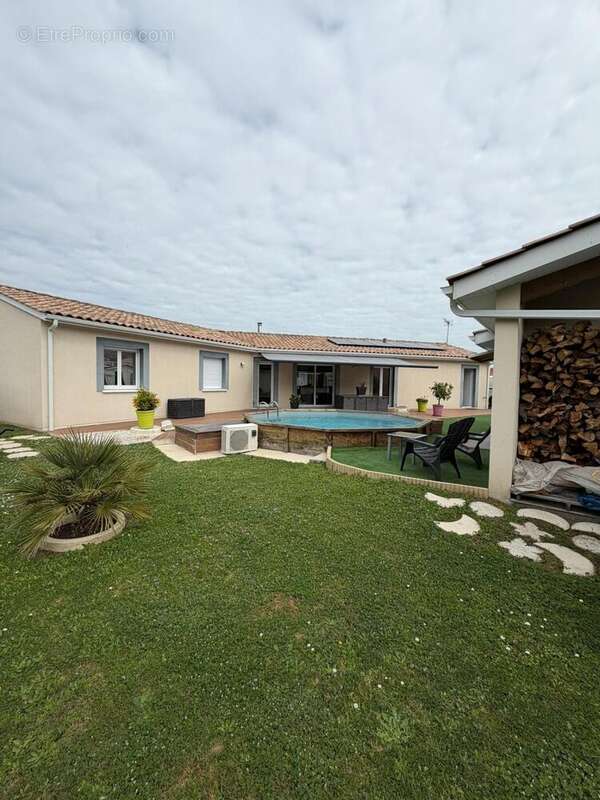 Photo 3 - Maison à IZON