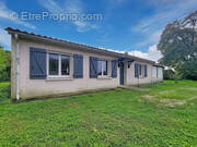 Maison à PAREMPUYRE