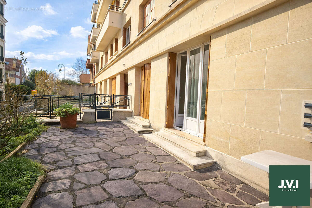 Appartement à ENGHIEN-LES-BAINS