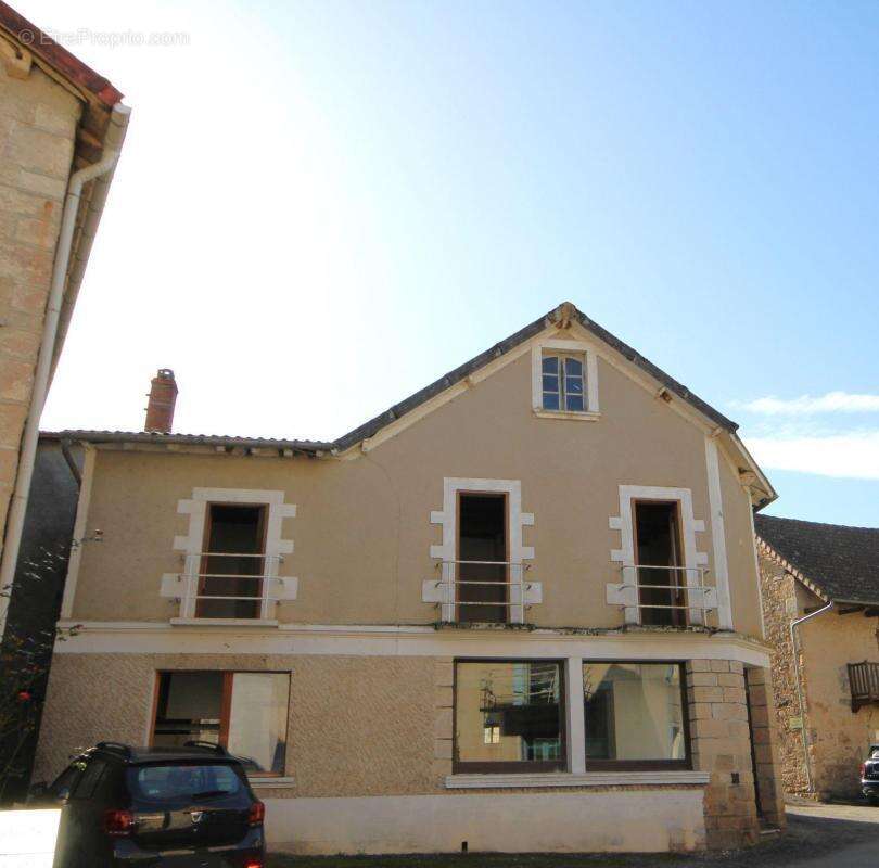 Maison 185 m² à Monteils  - photo 2