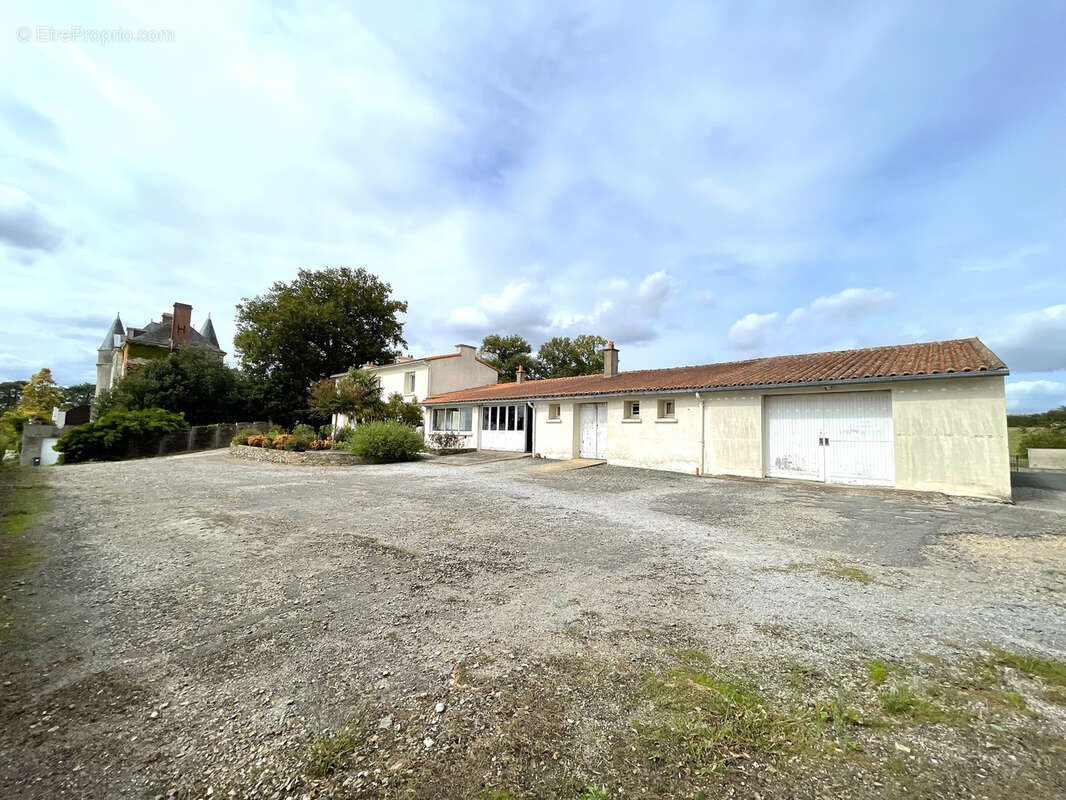 Maison à OUDON