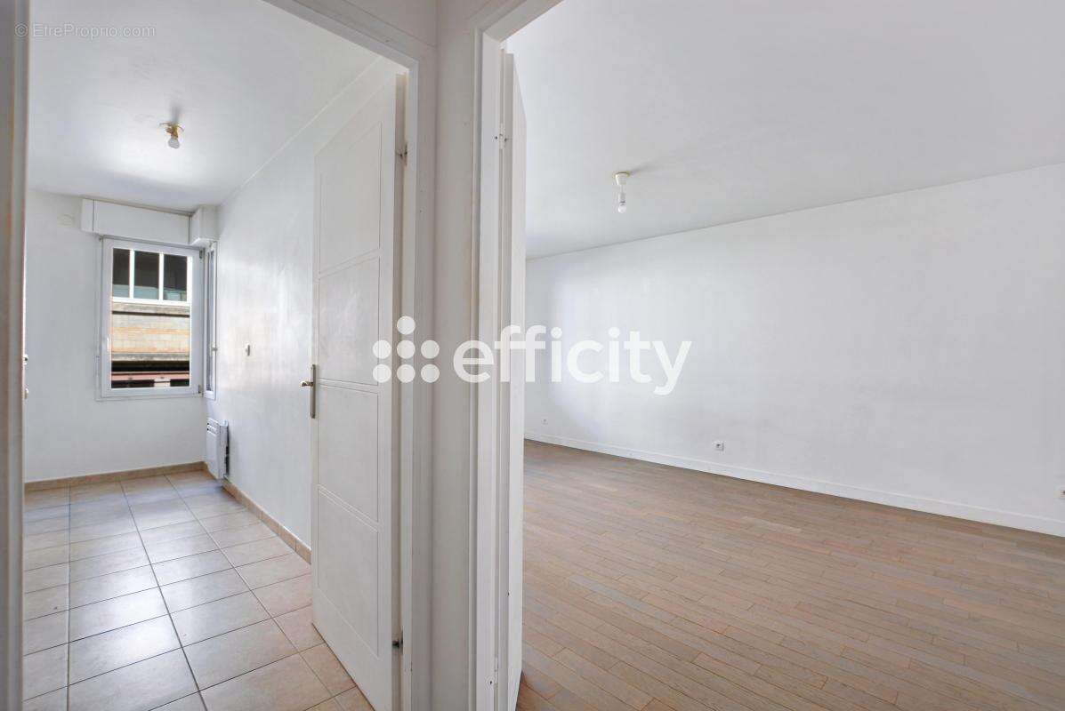 Appartement à SURESNES