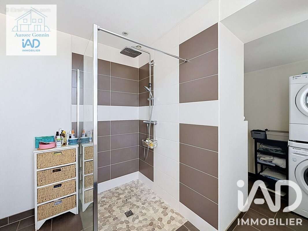 Maison 88 m² à Villeneuve-Sur-Allier  - photo 8