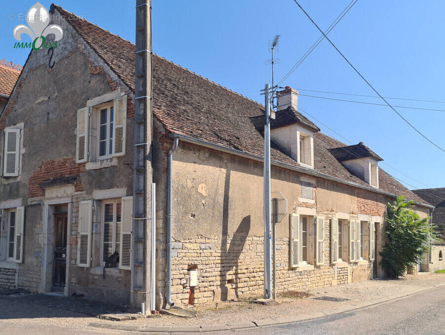 Maison à PAGNY-LA-VILLE