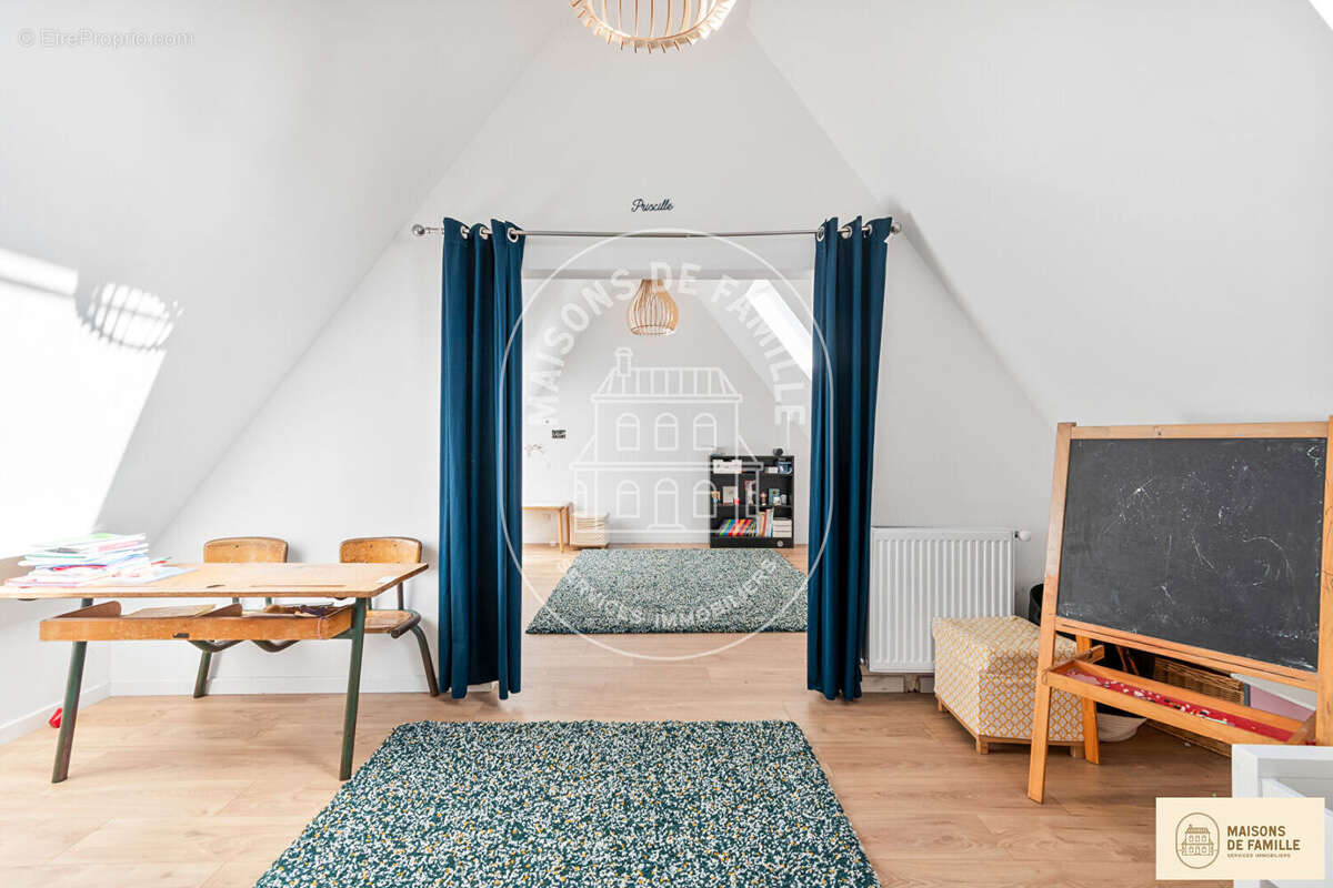 Maison à LA CELLE-SAINT-CLOUD