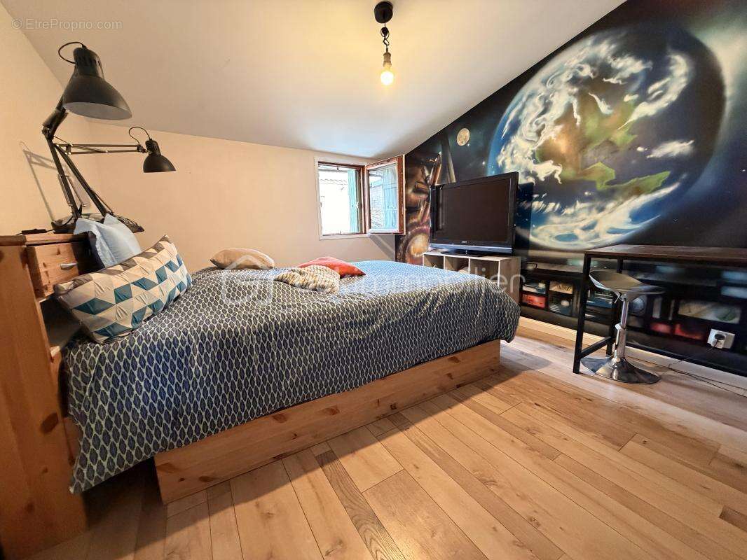Appartement à SAINT-LAURENT-D'AIGOUZE