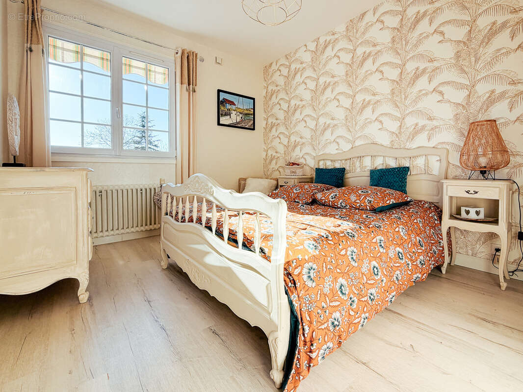 Maison à SAINT-AMANT-DE-BOIXE