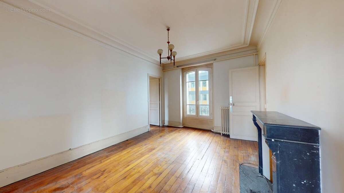 Appartement à ISSY-LES-MOULINEAUX