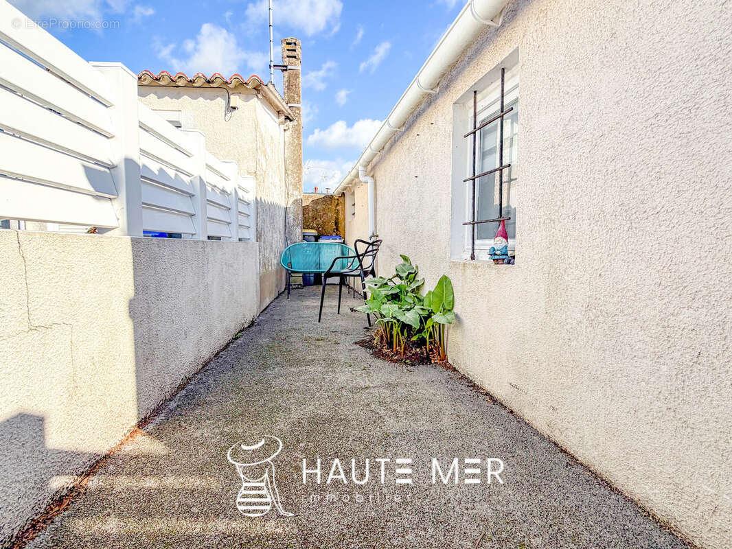 JETÉE - Maison de plein-pied à 400 mètres du port - photo 8