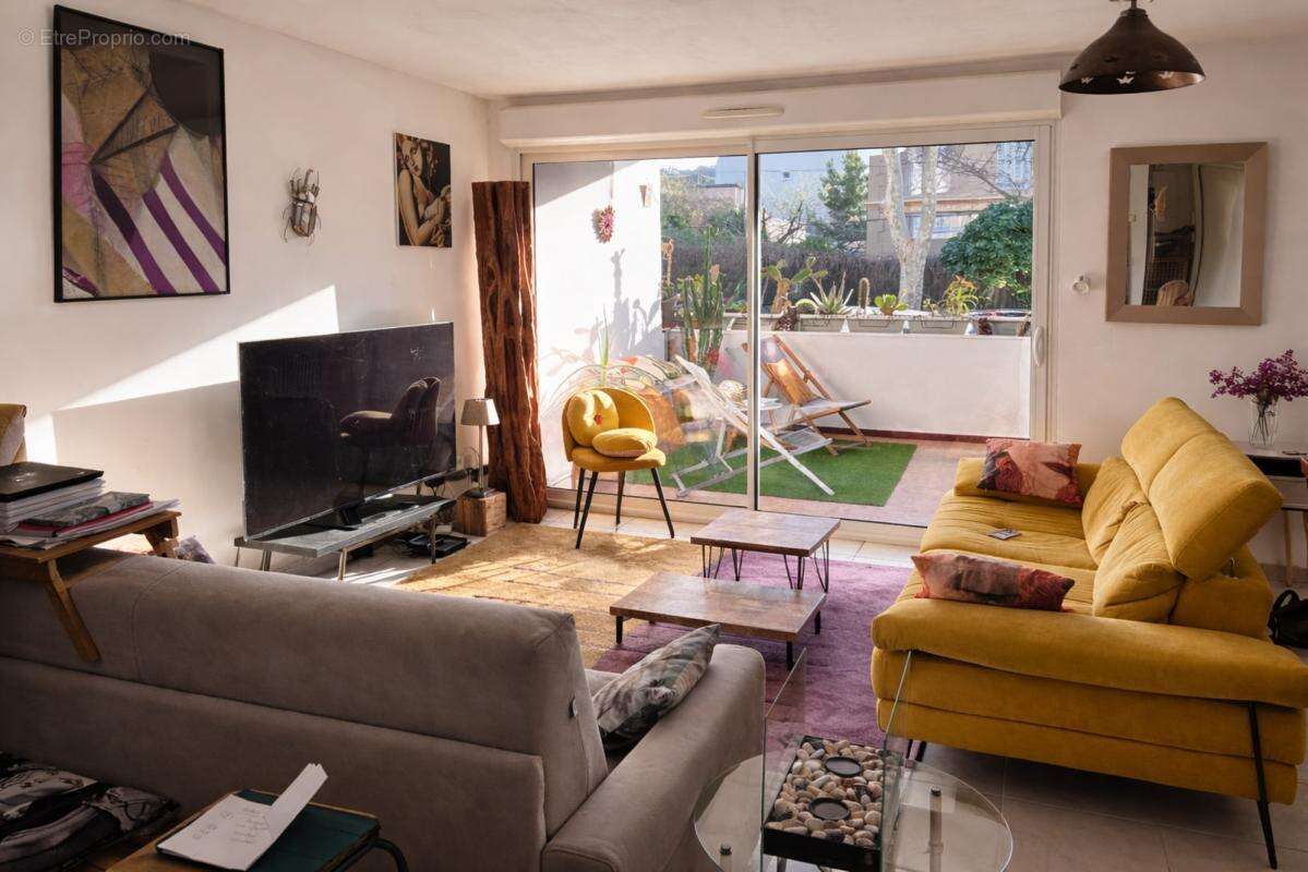 Appartement à MARSEILLE-8E