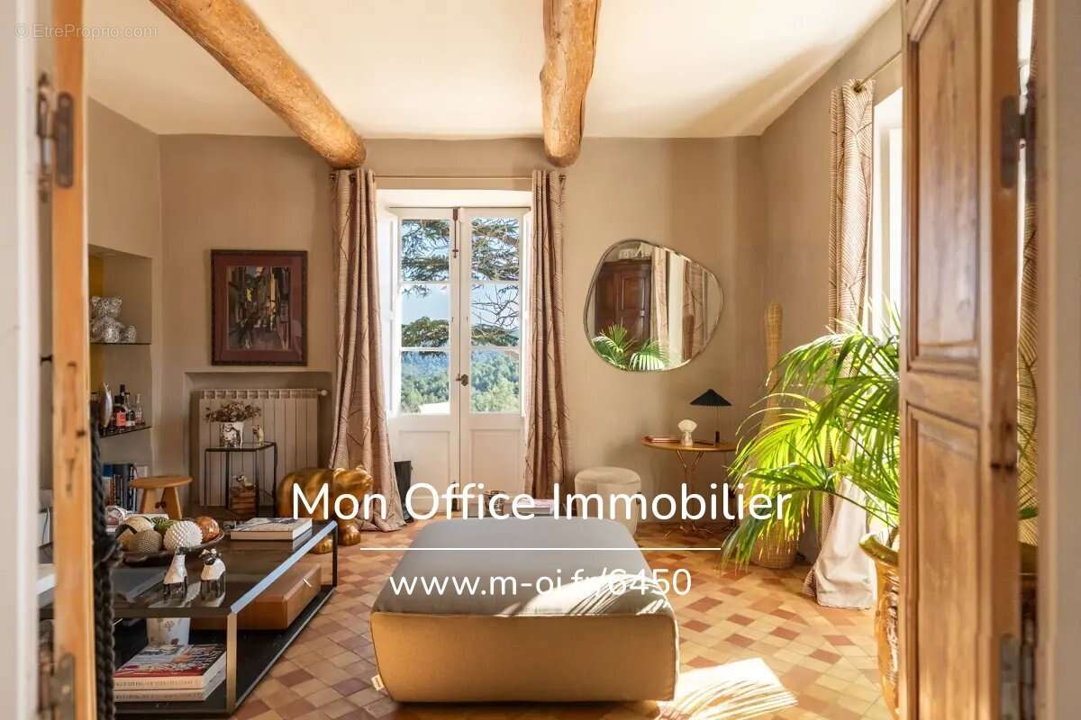 Maison à LE THOLONET