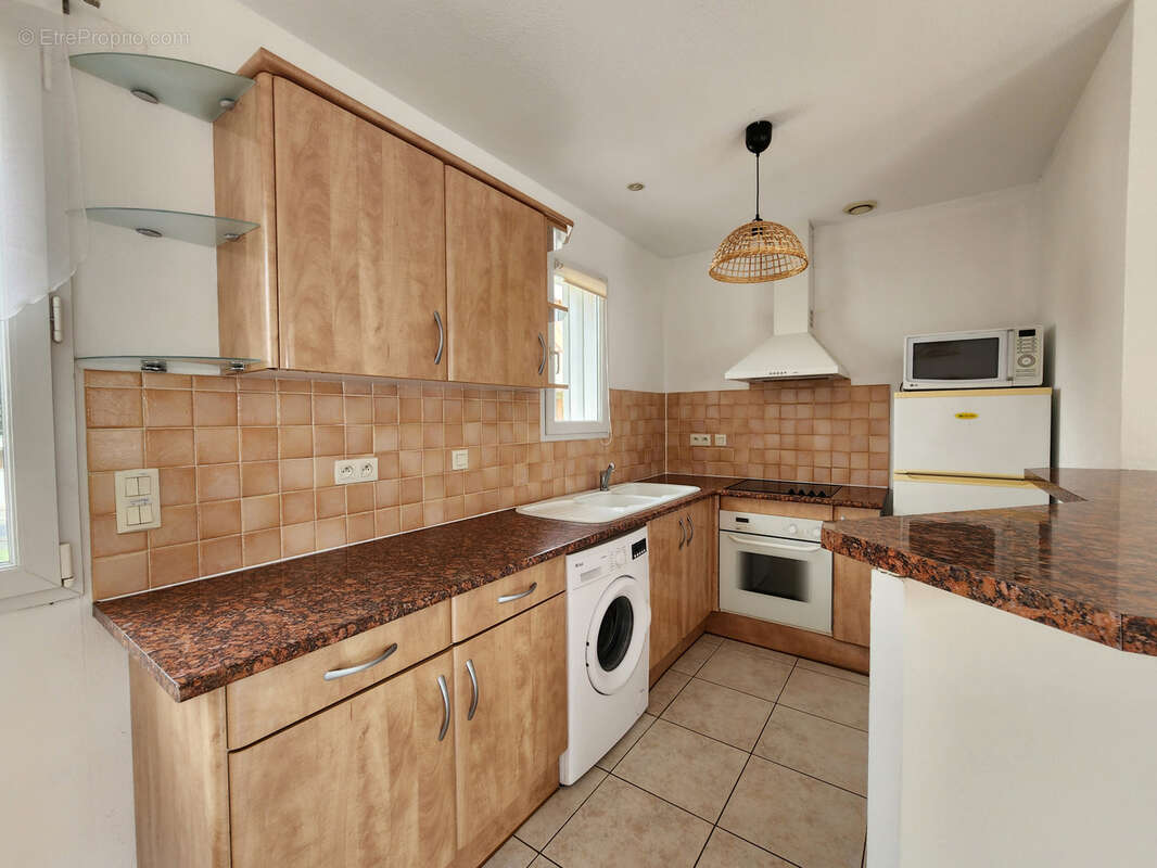 Perpignan sud: appartement t2 avec parking et terrasse - photo 5
