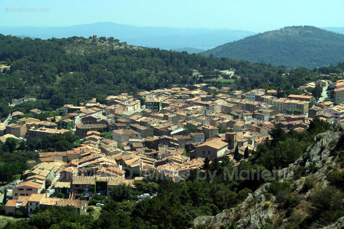 Terrain à LA GARDE-FREINET