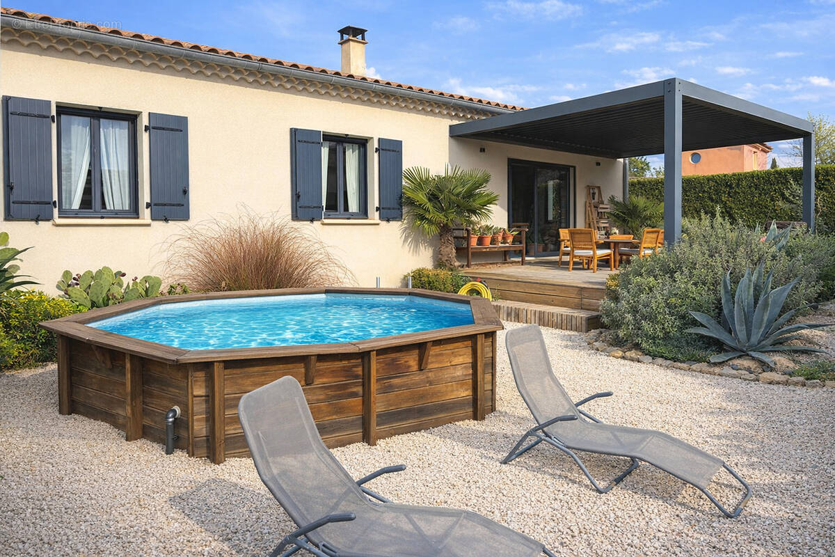 Maison à SAINT-PAUL-TROIS-CHATEAUX