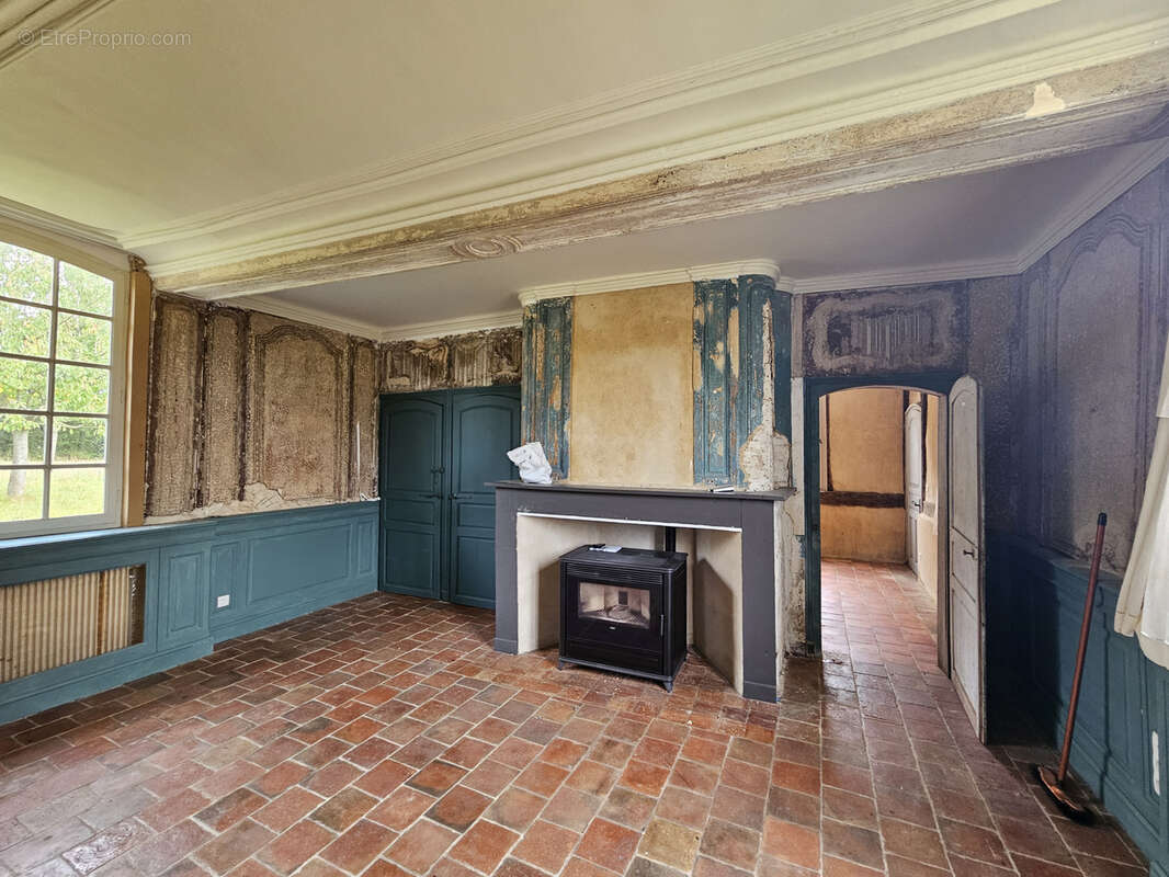 Maison à CORMEILLES