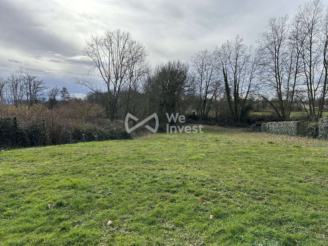 Maison à SERRES-CASTET