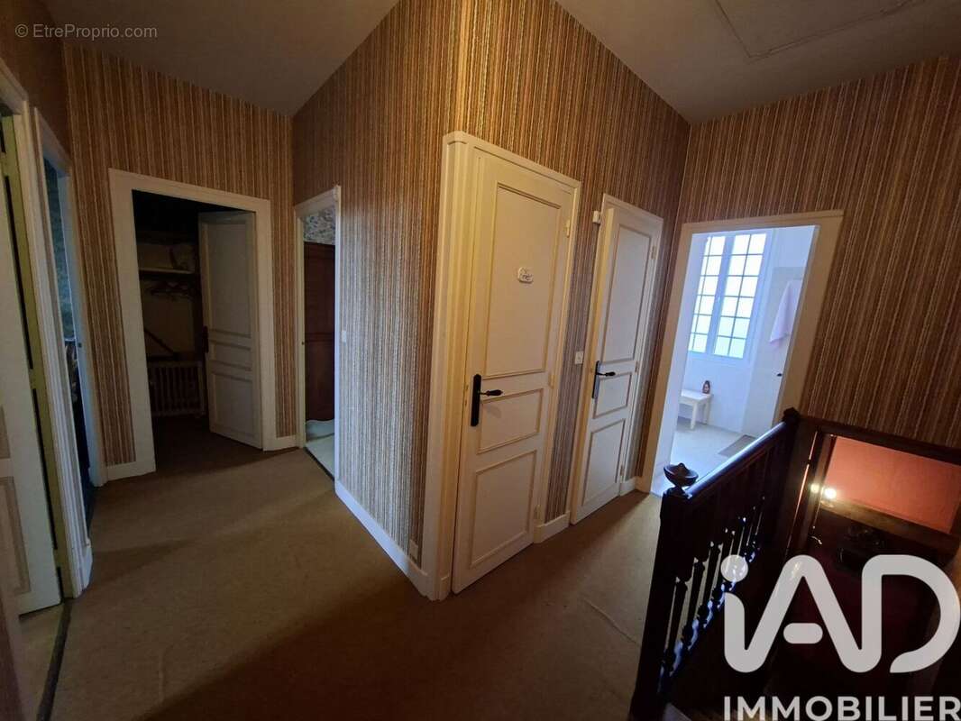 Photo 7 - Maison à OUROUX-SUR-SAONE