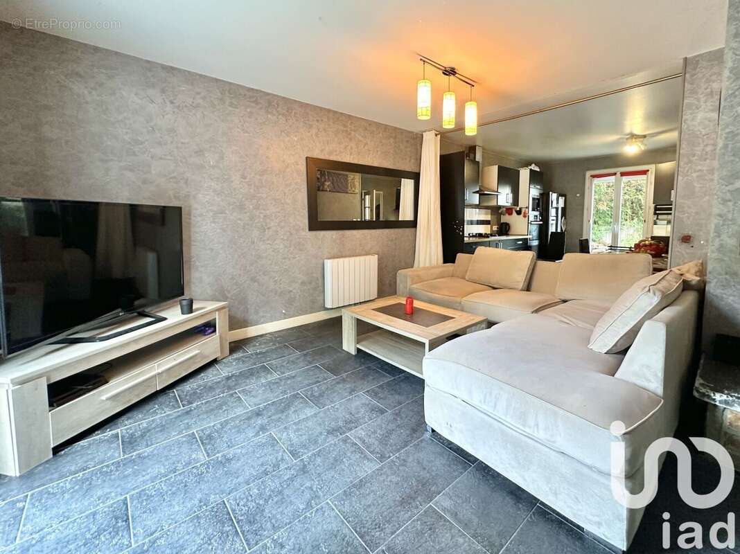 Photo 2 - Maison à JOUY-LE-MOUTIER