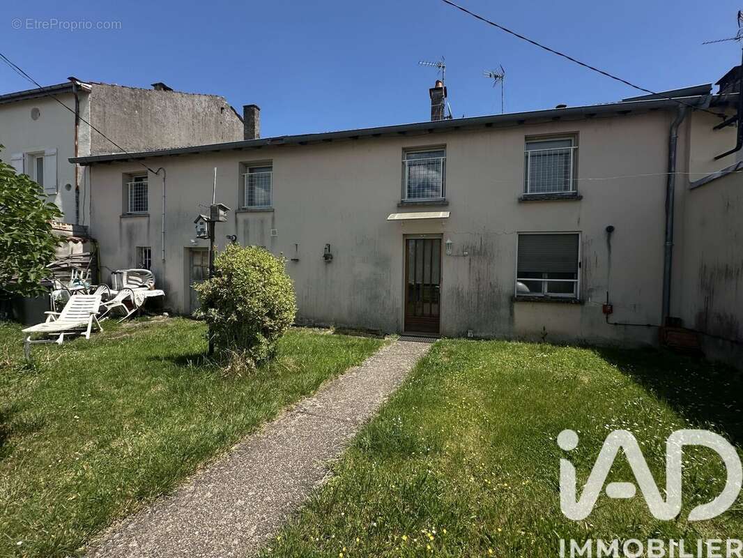 Photo 2 - Maison à DARNEY