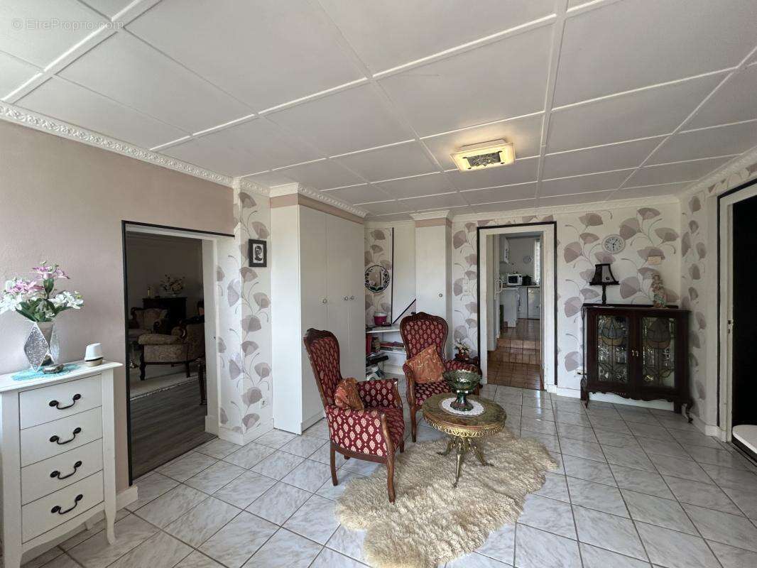 Maison de village 2 chambres, avec dépendances et grand jard - photo 6