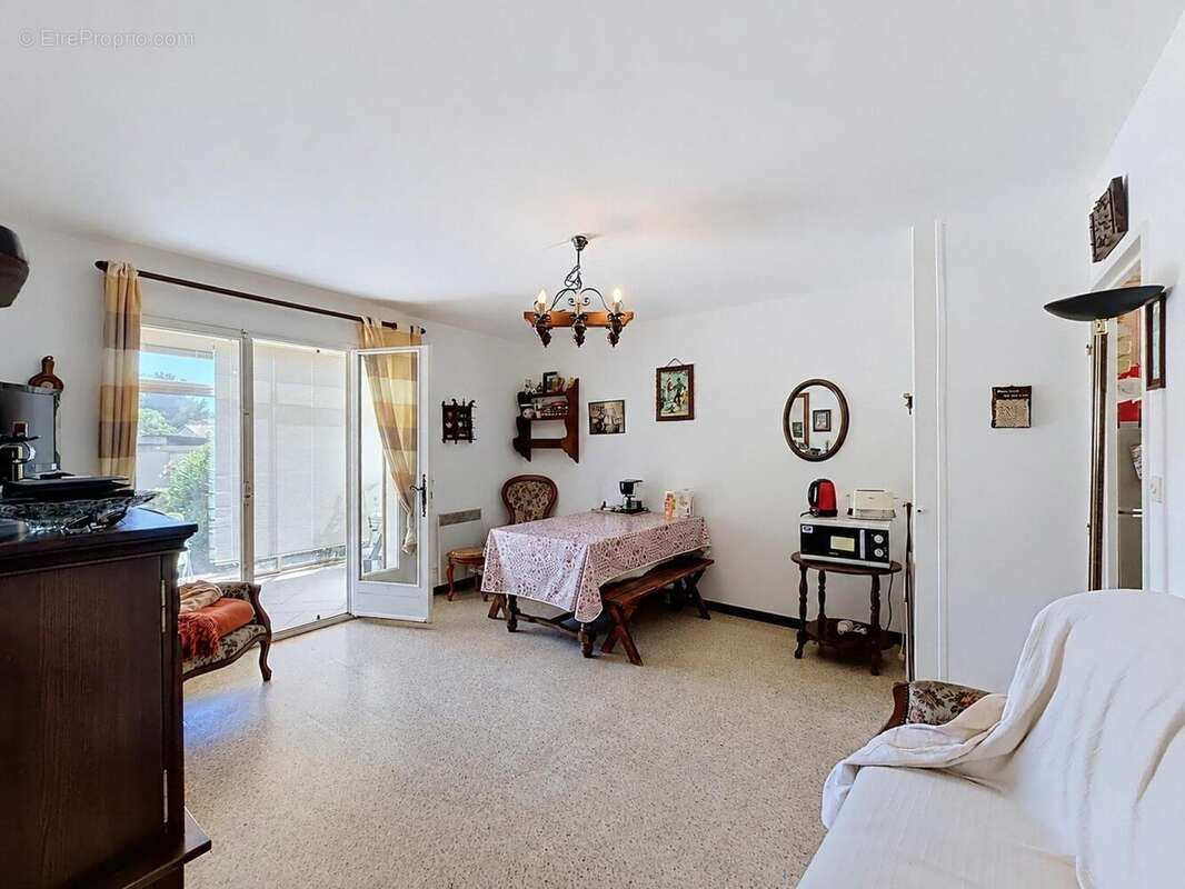 Maison 50 m² à Six-Fours-Les-Plages  - photo 4